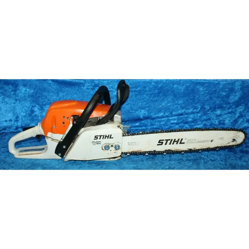 STIHL MS271 Chainsaw – 50.2cc Farm Boss Model with Low-Vibration Technology and Quick-Stop Chain Brake