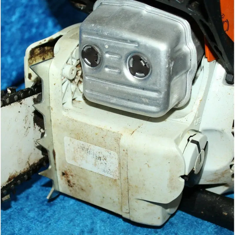 STIHL MS271 Chainsaw – 50.2cc Farm Boss Model with Low-Vibration Technology and Quick-Stop Chain Brake